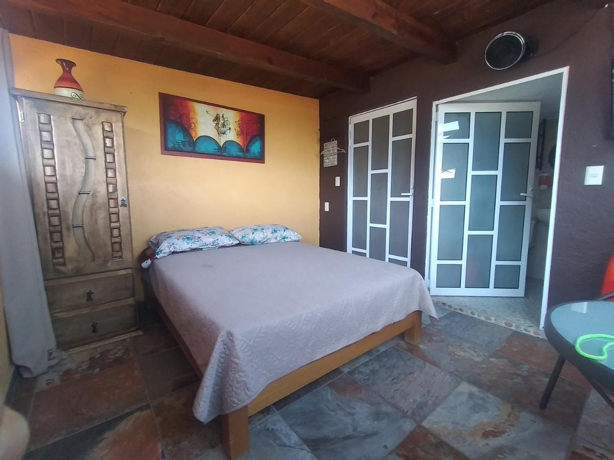Hospedaje Casa Verde 테포츨란 외부 사진
